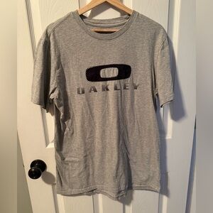 Oakley Gray Men's T-Shirt Size Large